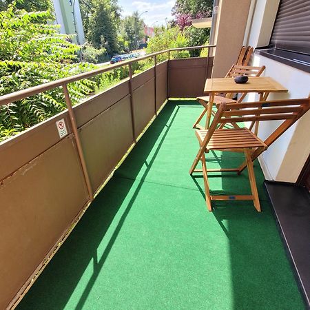 Duplex Apartment Ullstein- 4 Bedrooms, 2 Bathrooms, Living Room, 2 Parking Spaces, Boxspringbeds, Family & Business Apartment! Berlin Ngoại thất bức ảnh